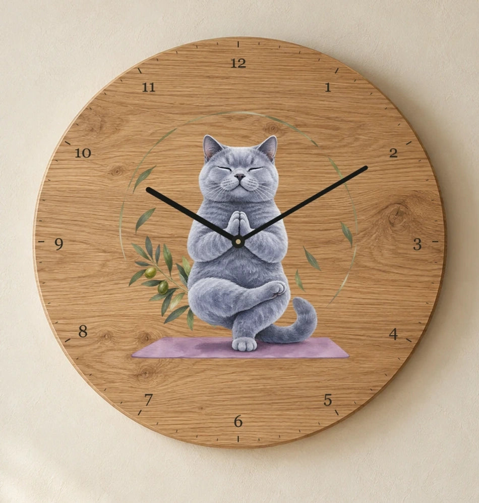 שעון עץ — חתול ביוגה — detail — oak-clock-room-v1