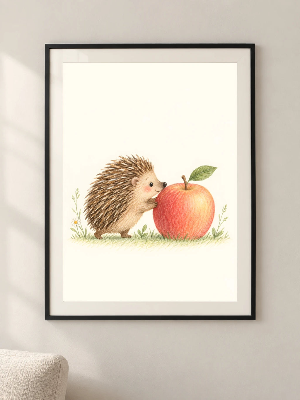קיפוד ותפוח — framed — minimal-room-v3